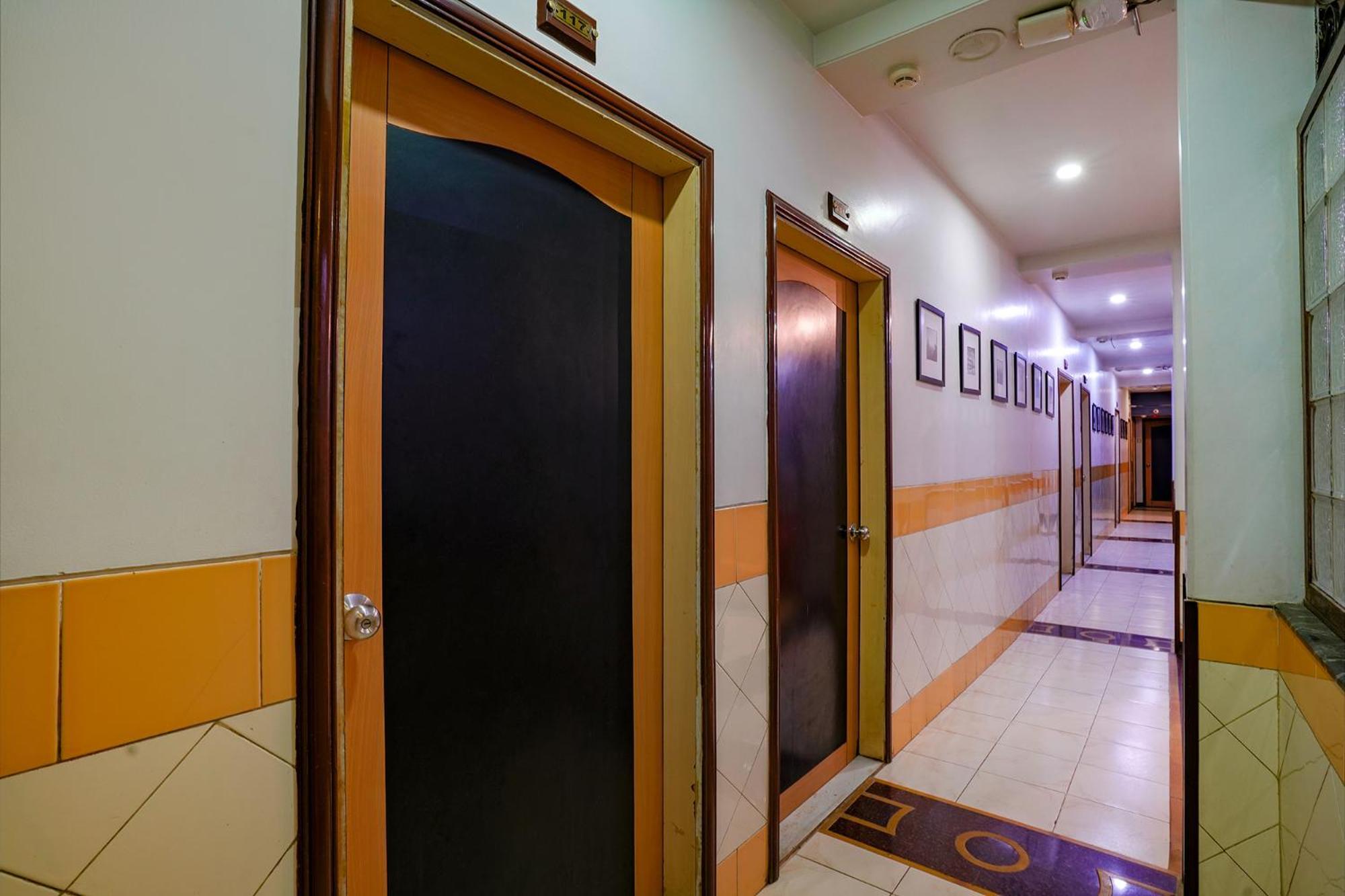 FabHotel Manas Residency Bombay Exterior foto